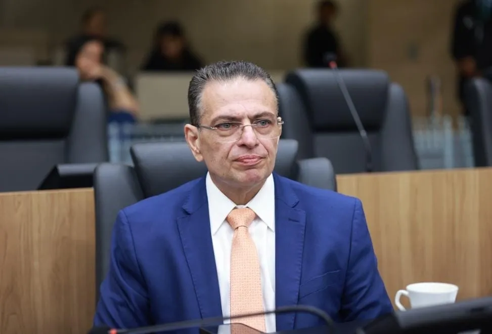 Alepi analisa projeto de Gessivaldo Isaías para instalação de redes de proteção em shoppings e escolas