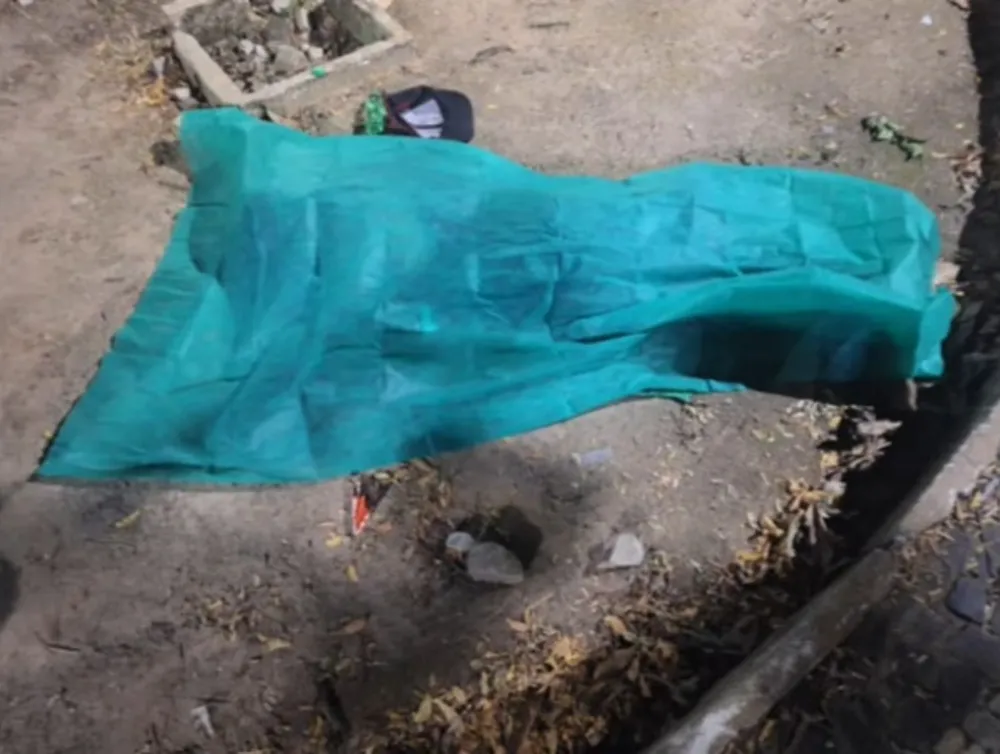Homem é assassinado a facadas por trio em praça na zona Norte de Teresina