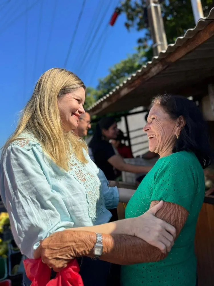 Gracinha Mão Santa visita Mercado Municipal e reforça agenda em Cocal