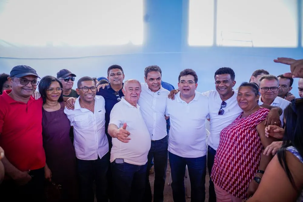 Júlio César cumpre agenda em 11 cidades do extremo sul do Piauí